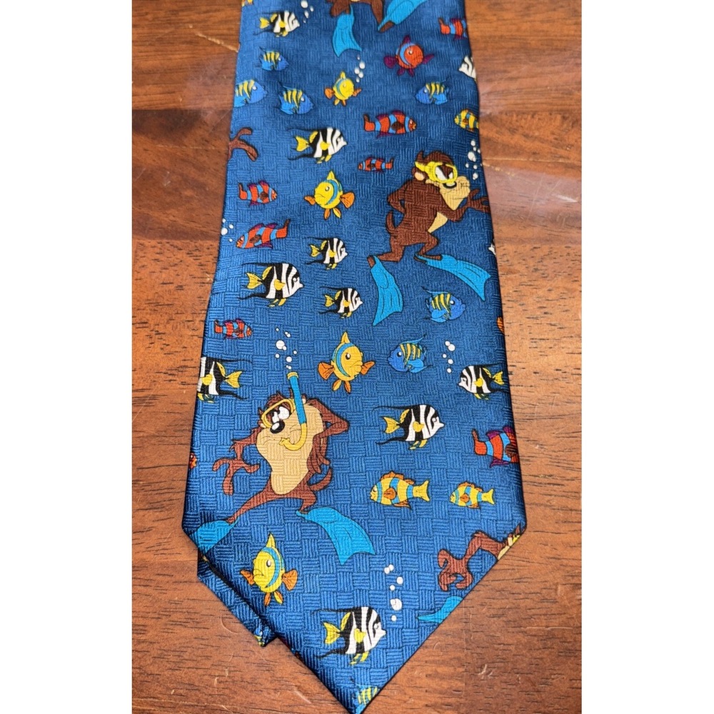 Vintage 2002 Looney Tunes Taz Scuba Snorkeling Fish Warner Bros. Necktie NEW